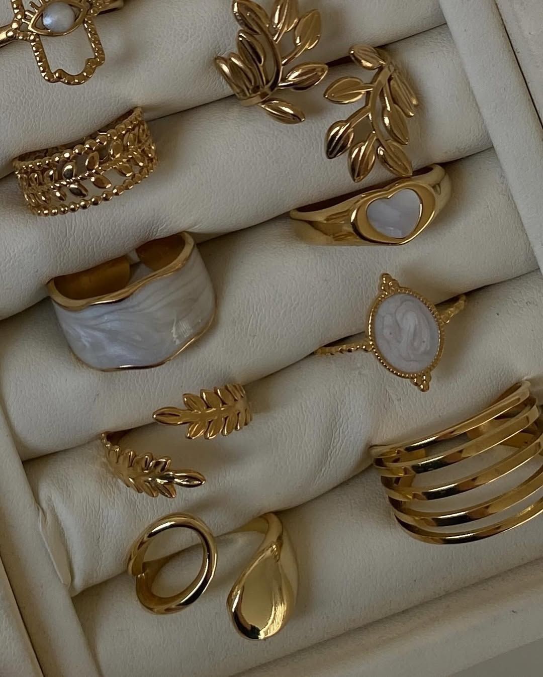 Gold yüzük ve zarif halka modelleri